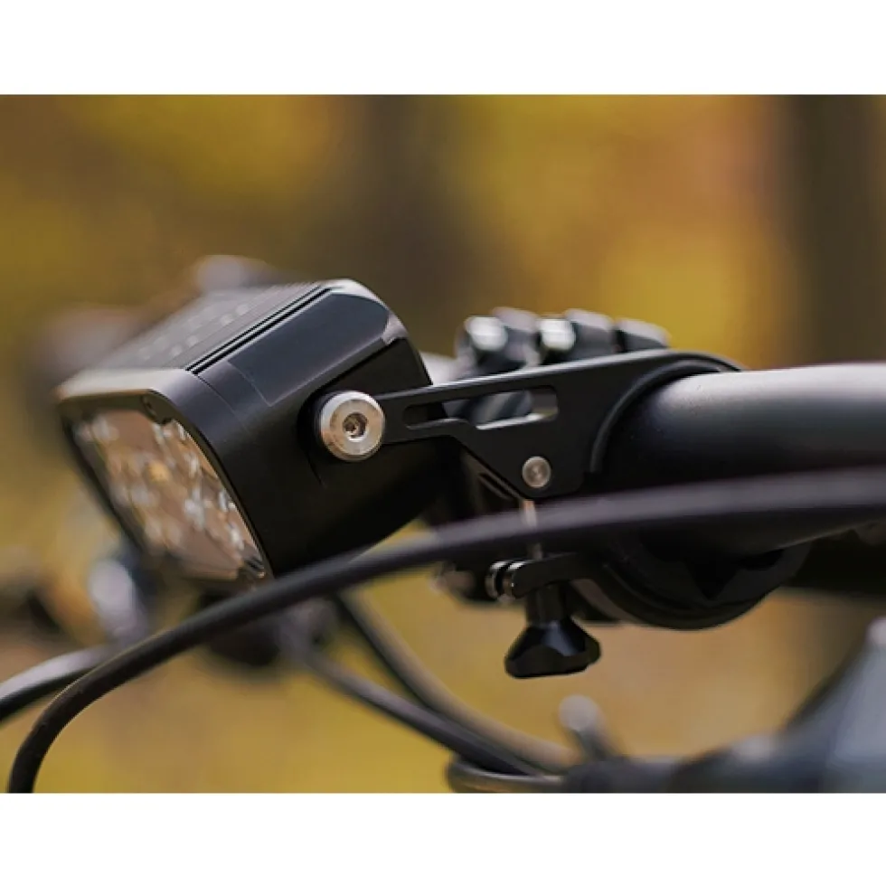 Ravemen XR6000 Fietslamp Vooraan - Zwart
