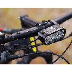 Ravemen XR6000 Fietslamp Vooraan - Zwart