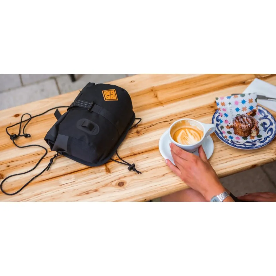 Stuurtassen < Restrap Rolltop Canister Bag - 4L - black