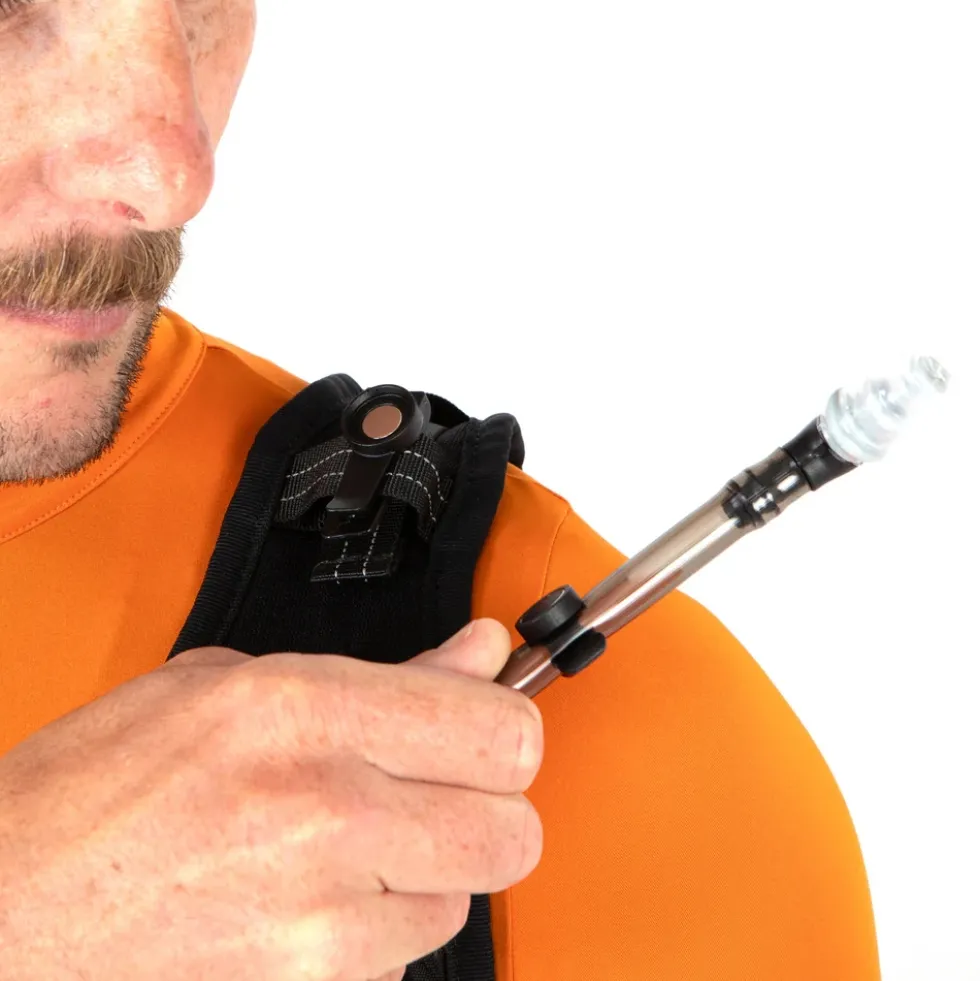 Restrap Rolltop Vochtregulerende vest 14L + drinkzak 2L - black