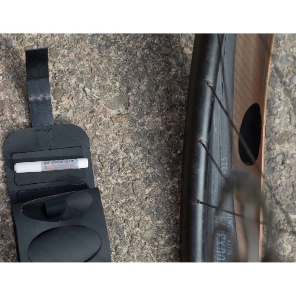 Restrap Tyre Boot Kit - black