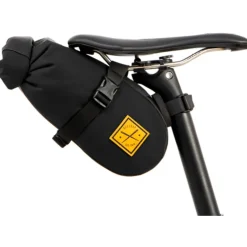 Zadeltassen < Restrap Zadeltas - 2.5L - black