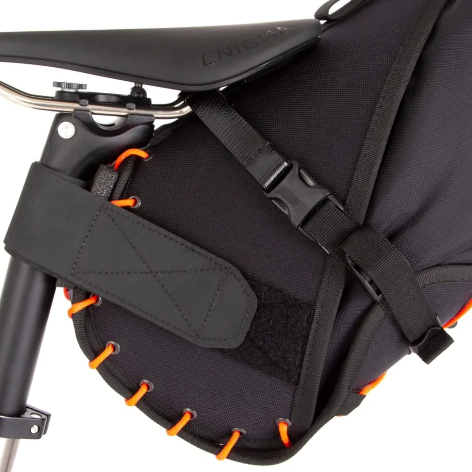 Zadeltassen < Restrap Zadeltas - 18L - zwart