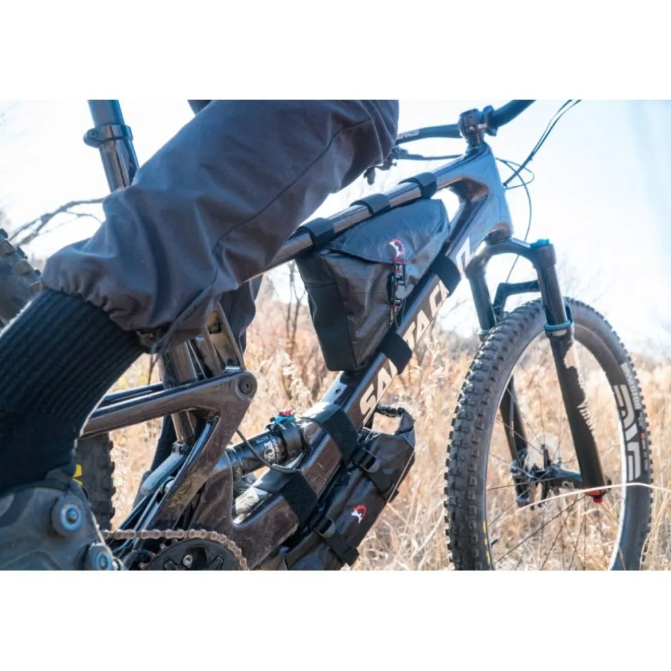 Revelate Designs Hopper Frametas 4L - Zwart