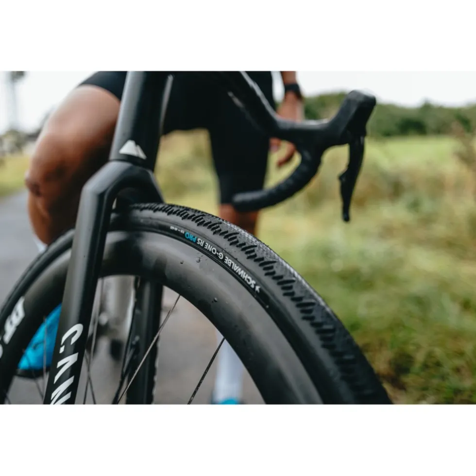 Schwalbe G-One RS Pro Vouwband - Addix Race | Super Race | V-Guard | TLR | E-25 - 40-622 | Transparent Sidewall