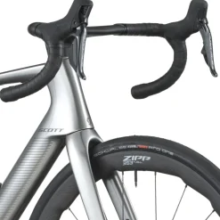 Elektrische Fietsen|Elektrische Racefietsen < SCOTT FASTANE PREIU - Eektrische carbon racefiets - 2026 - chroe siver