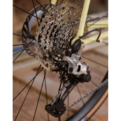 Shimano CUES RD-U6000 Achterderailleur - Shadow RD+ | 1x10/11-voudig | Polished Silver Edition - middellang (GS)