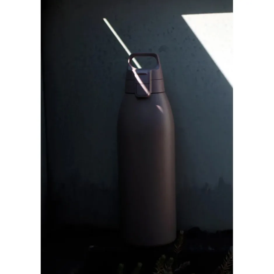 Outdoor Flessen & Thermosflessen < SIGG Shield Therm ONE Isoleerfles 1.5L - Dusk