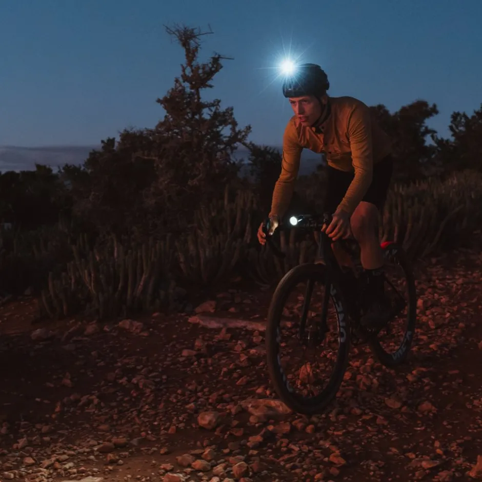 Hoofdlampen & Helmlampen|Hoofdlampen & Helmlampen < Sigma Sport SIGMA Buster 150 HL Helmlamp