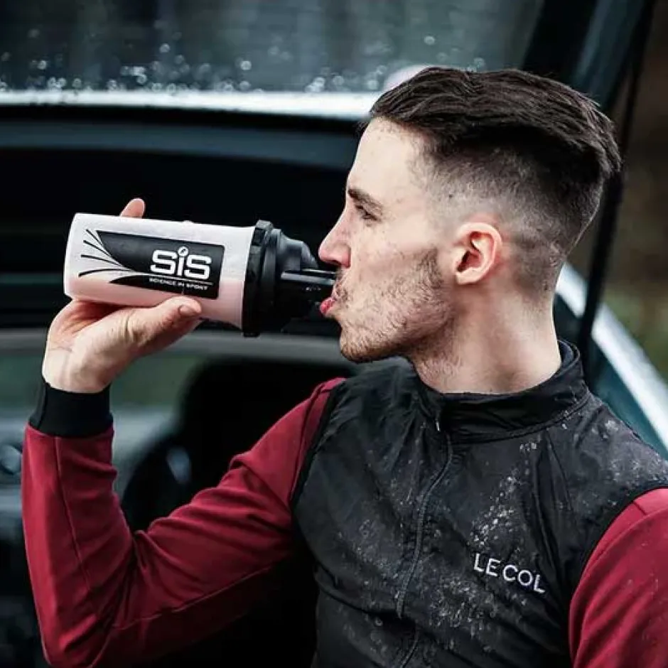 Bidons < SiS Protein Shaker 700ml - Clear