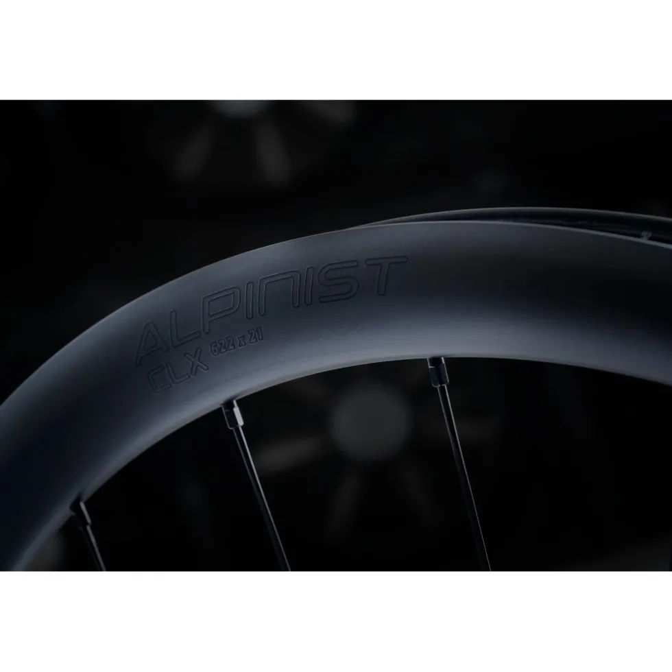 Specialized Alpinist CLX II Front Wheel - 700C | Tubeless | Centerlock - 12x100mm - Satin Carbon / Gloss Black