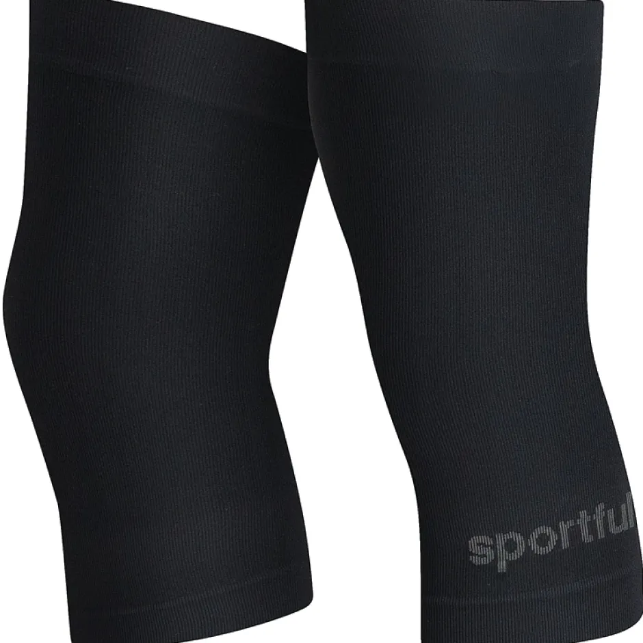 Armwarmers, Beenwarmers & Kniewarmers|Armwarmers, Beenwarmers En Kniewarmers < Sportful Essential Kneestukken - 002 Zwart
