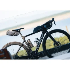 Sportful x Miss Grape Cluster Zadeltas 3L - 002 Black Grey