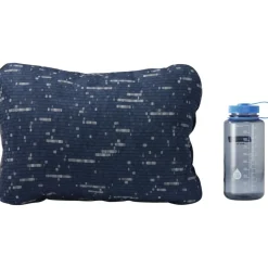 Slaapzakken < Therm-a-Rest Samendrukbaar kussen met trekkoord L - Warp Speed Print