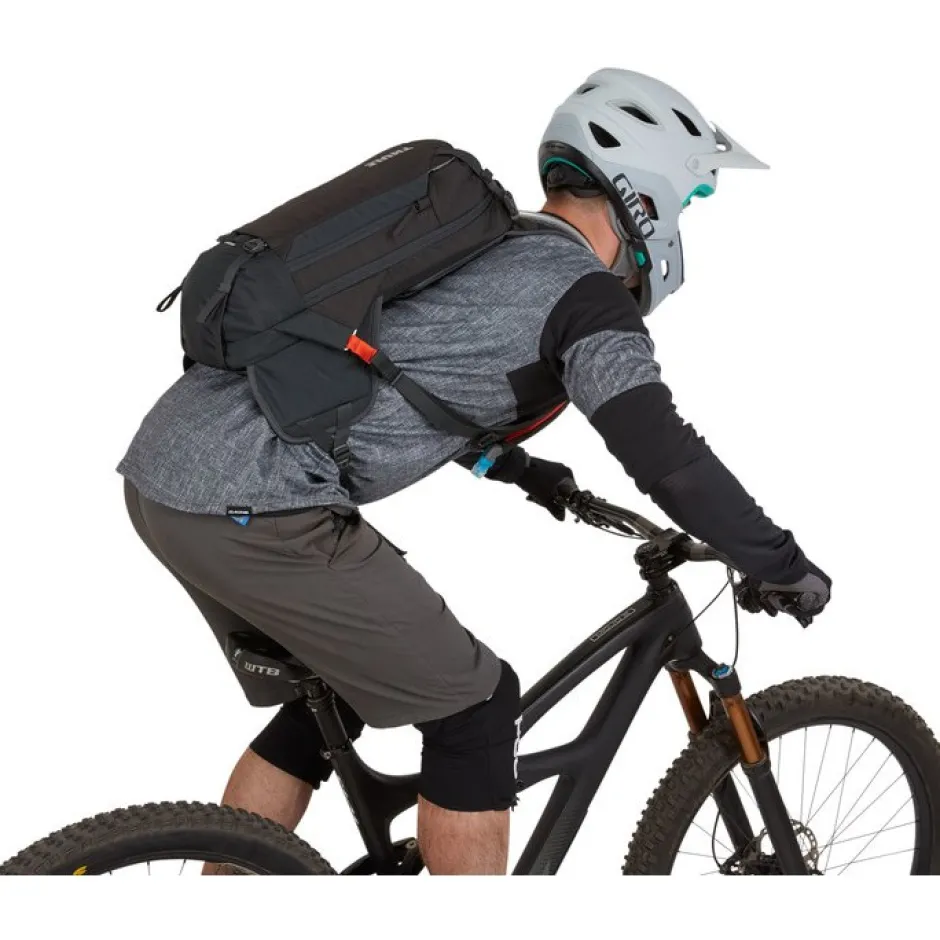Drinkrugzakken < Thule Rail Pro 12L Hydration Backpack - Obsidian