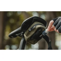 Zadeltassen < Topeak Elementa SeatBag Slim Zadeltas - 0.3L - zwart