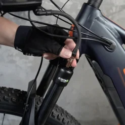 Voorvorkpompen < Topeak Pocket Shock Digital Shock Pump - zwart