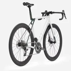 Trek MADONE SL 6 AXS GEN 8 - Carbon Racefiets - 2026 - Gloss Crystal White / Matte Deep