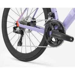 Aero Racefietsen < Trek ADONE SL 7 GEN 8 - Carbon Racefiets - 2026 - atte Lavender Haze/Deep Soke