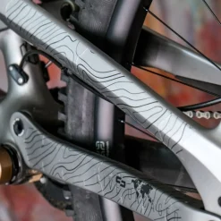 Stickers < Unleazhed Frame Unscratch BP01-S Bovenbuis Beschermfolie voor het Frame - Fragment Black Glossy