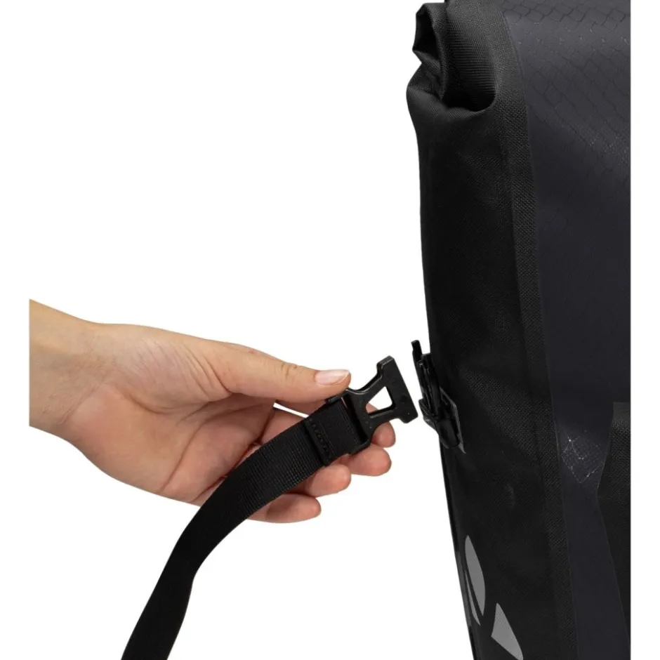 Bagagedragertassen < Vaude Aqua Back Plus Fietstas (rec) (Paar) - 2x25.5L - zwart