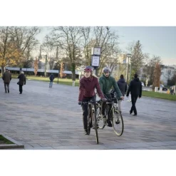Winterjassen < Vaude Cyclist Warm Regenjas Dames - dark sea