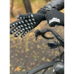 Winterhandschoenen < veloToze Waterproof Knitted Handchoenen voor fieten - Back