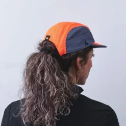 VÅGA Club Hardlooppet - Neon Coral / Slate Blue