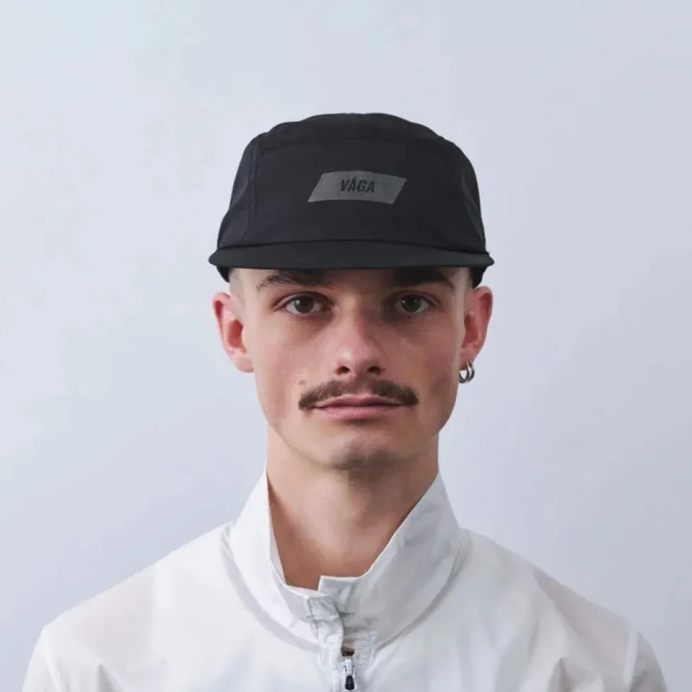 VÅGA Feather Racepet - Black