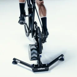 Fietstrainers|Rollerbanken < Wahoo Fitness Wahoo KICKR v6 WIFI - Direct Drive Hometrainer - zwart