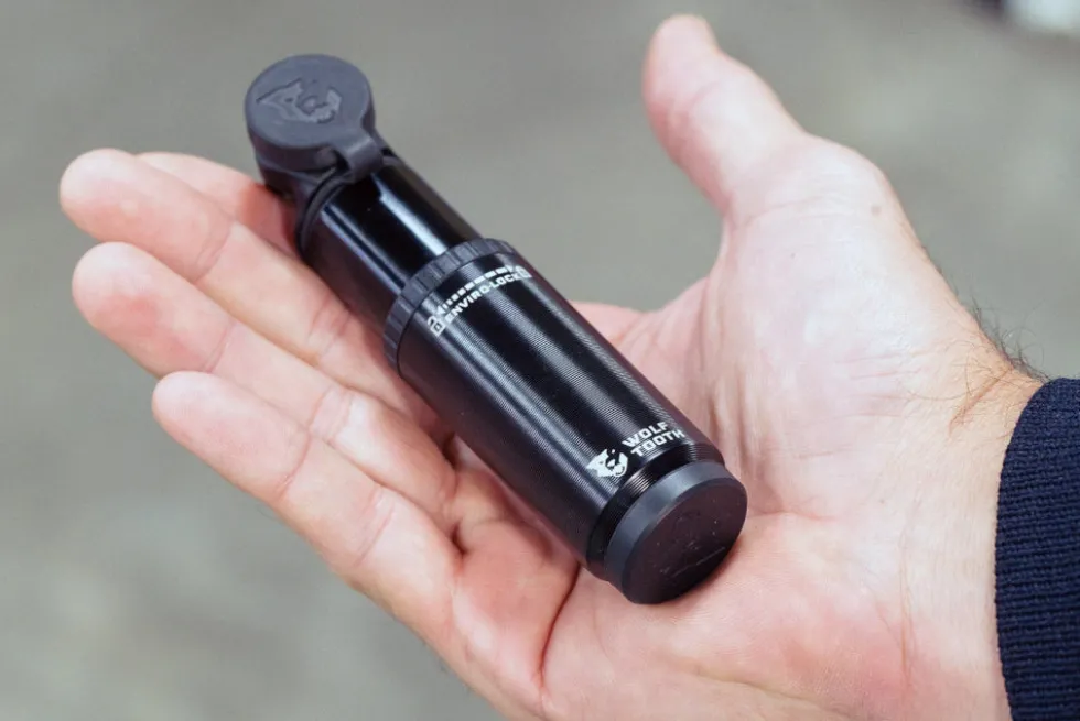 Wolf Tooth EnCase Luchtpomp - 30 cc