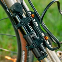 Wolf Tooth EnCase Minipomp - Clik Valve Type (SCV) - 30ccm