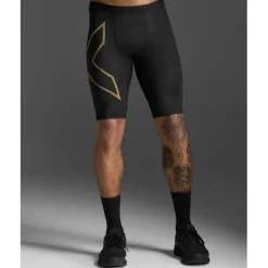 Broeken & Rokken < 2XU Elite MCS Run Compression Shorts Heren - black/gold reflective