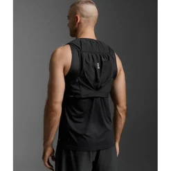 Rugzakken & Drinksystemen < 2XU Hardloopvest - black/silver reflective