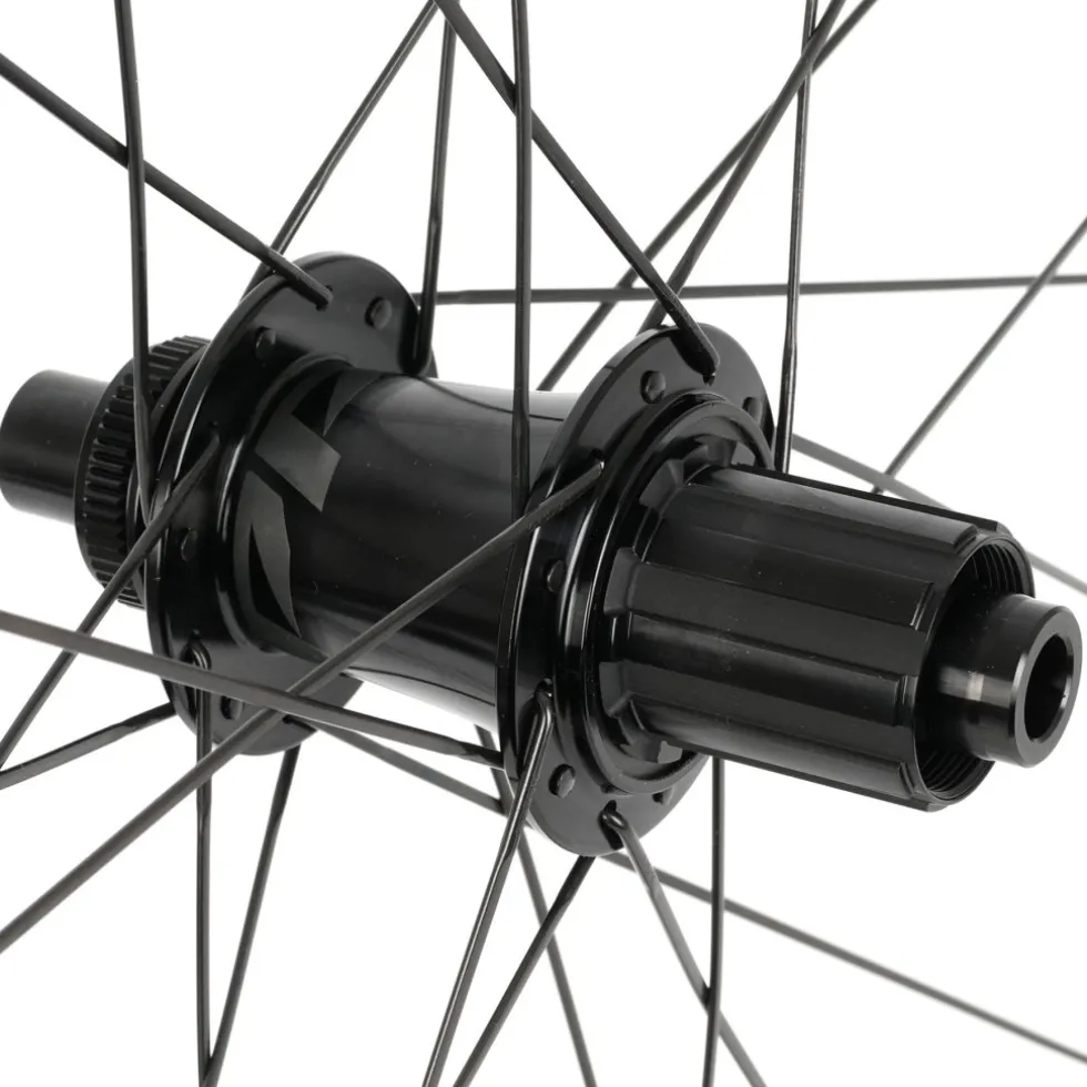 ZIPP 303 S Carbon Rear Wheel - Tubeless - Centerlock - 12x142mm - Shimano/SRAM 10/11-speed - black