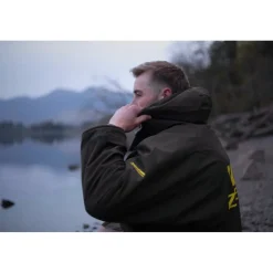 Accessoires|Zwemhulpmiddelen < Zone3 Oversize Heat-Tech Badjas - khaki