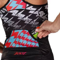 T-Shirts & Tops < ZOOT Ultra Racerback Triatlon-Tanktop Dames - ultra '19